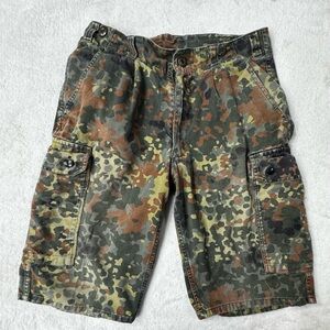 German Army camo Bermuda shorts military surplus 30”